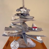 how to make a driftwood christmas tree