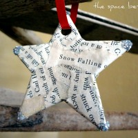 3 diy Christmas ornament ideas {light bulb, book page and beads}