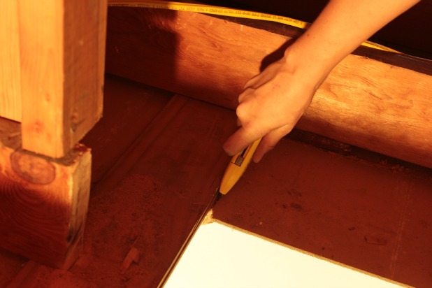 cut ceiling with a utility knife