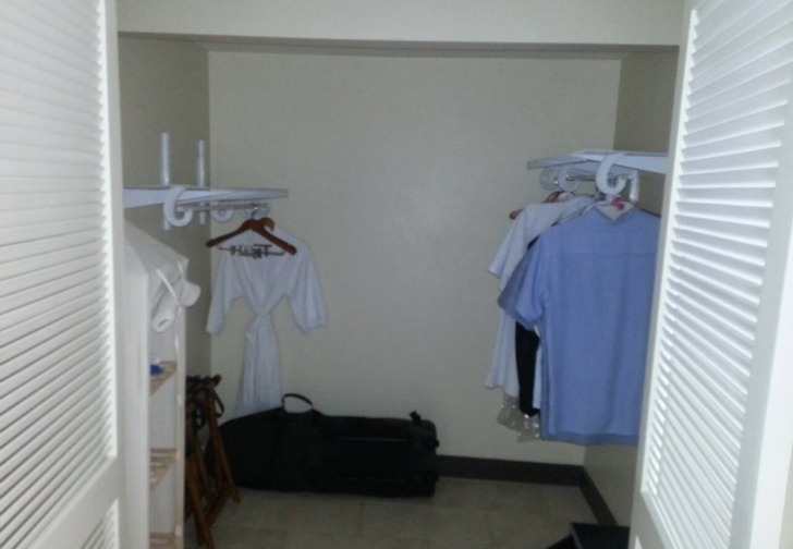 closet-before