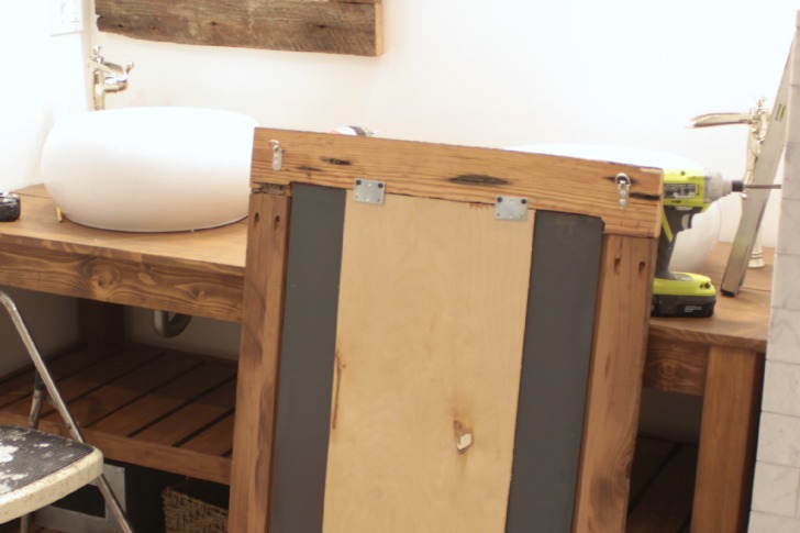 Diy Reclaimed Wood Frames The Space, Best Way To Make A Wood Mirror Frame