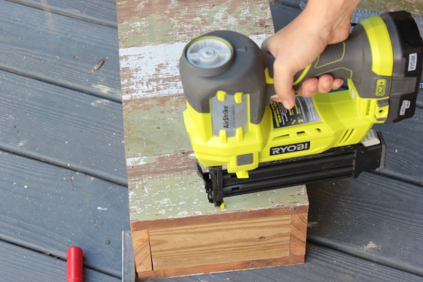 diy wooden mailbox assembly