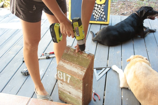 diy wooden mailbox assembly