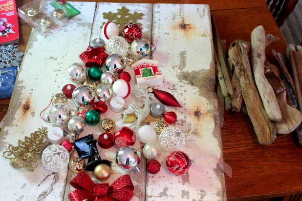 ornament and driftwood Christmas tree craft