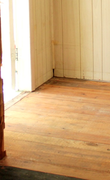 installing new hardwood floor