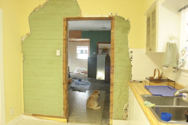 doorway from kitchen to dining room