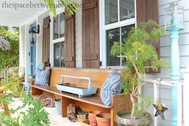 creating curb appeal with some front porch decorating