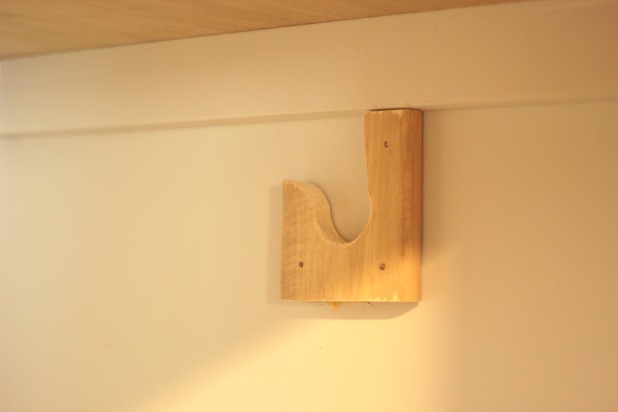 easy diy wall to wall closet bracket