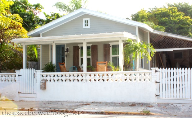 front of the house before and after