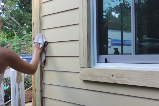 how to caulk exterior siding