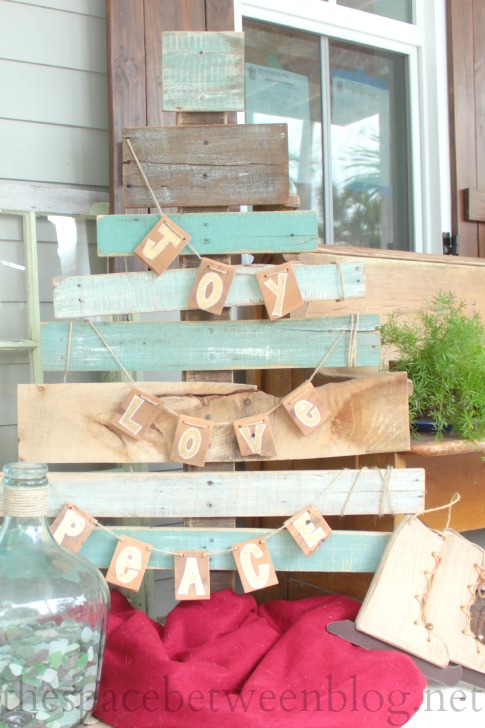 pallet wood garland