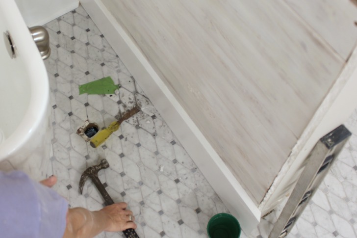 tub drain hole in the master bathroom